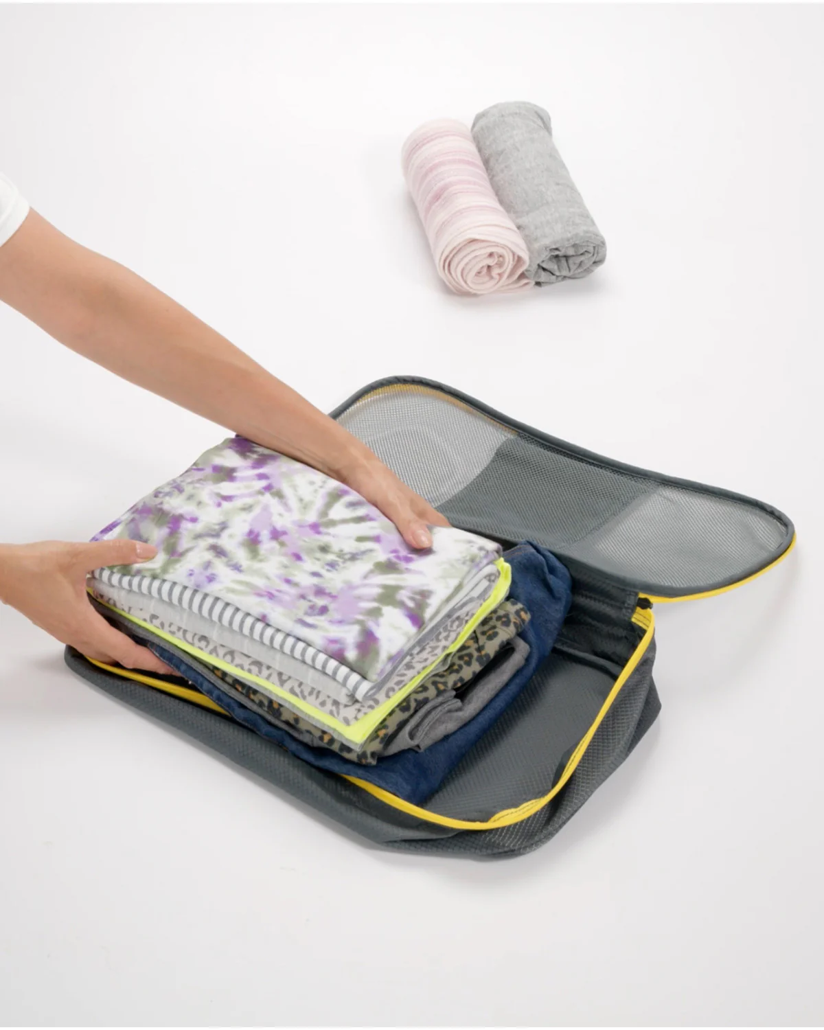 Max Zipcubes 3 Pack+Laundry/Shoe Bag - Image 3